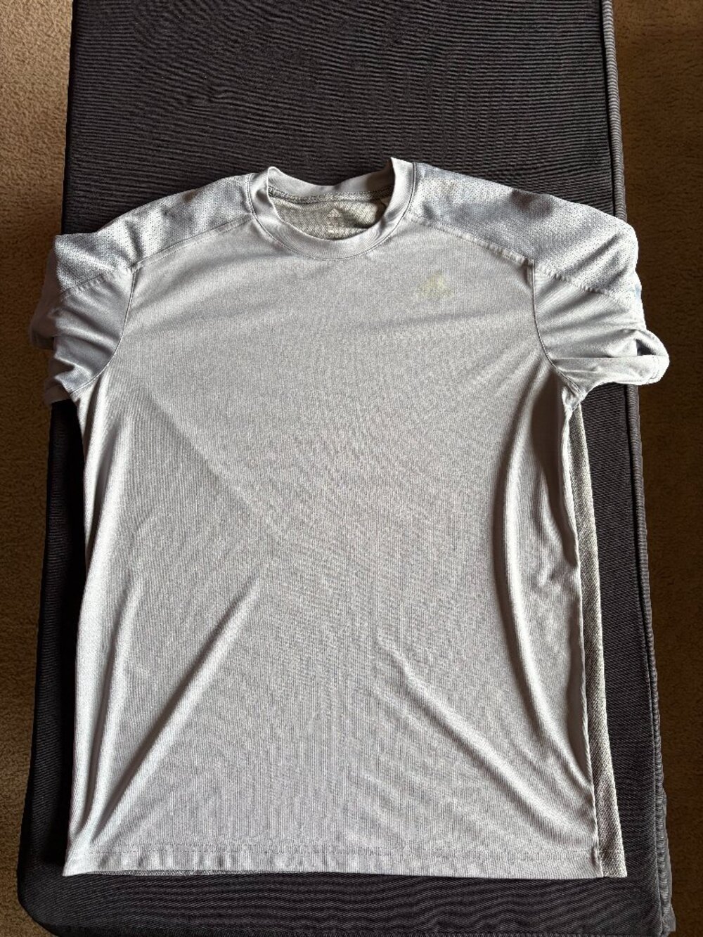 Adidas Silver Gray Mens Athletic T Shirt Medium